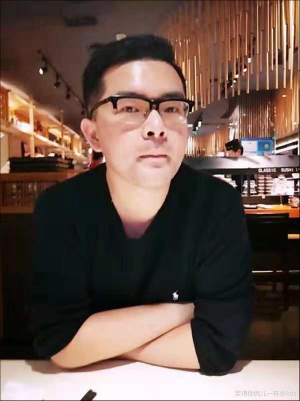 找了个香港老男人_老男人找情人的利弊_找老男人面相