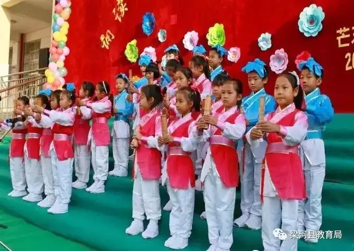 芒东镇中心学校“诵读中华经典，营造书香校园”国学经典诵读比赛活动