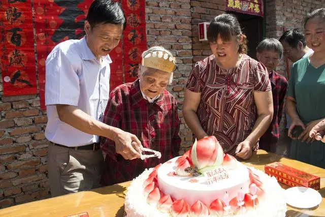 老人祝寿民俗有什么禁忌_子女给老人祝寿的贺词_为老人祝寿贺词